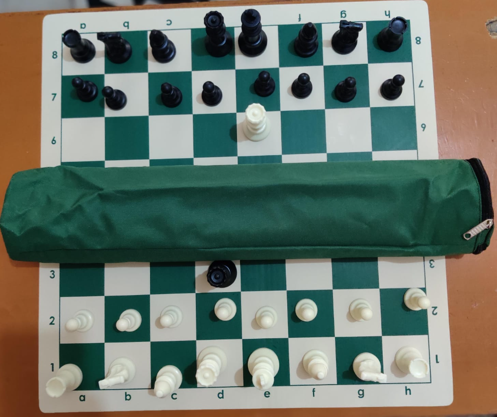 Vinyl Chess set + Archer Bag
